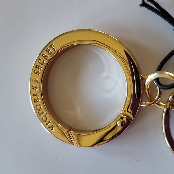 Victoria Secret Logo and Flowers Key Chain NWT - Picture 6 of 7